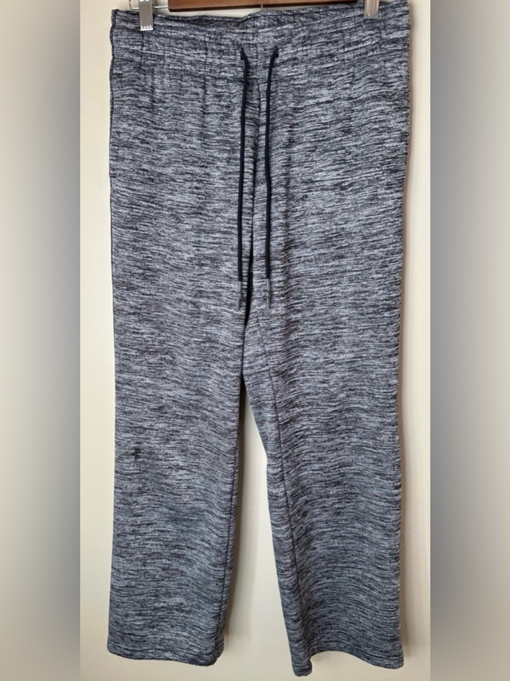 Under Armour Men’s Small Loose Fit Heather Gray Knit Jogger Sweatpants